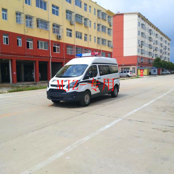 福特V362自動(dòng)檔囚車